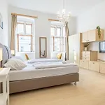8 Min Walk To Wiener Stadthalle, Stylish 1Br Apt