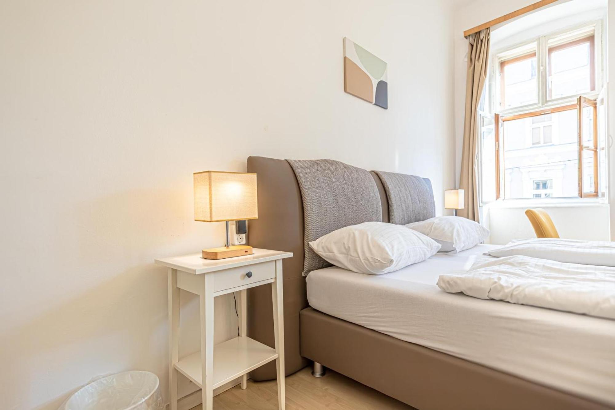 8 Min Walk To Wiener Stadthalle, Stylish 1br Apartment