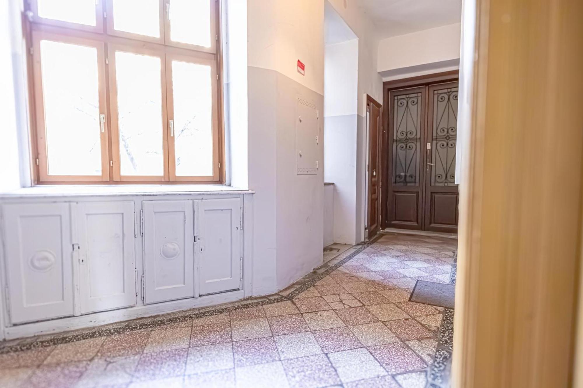 Apartment 8 Min Walk To Wiener Stadthalle, Stylish 1br *