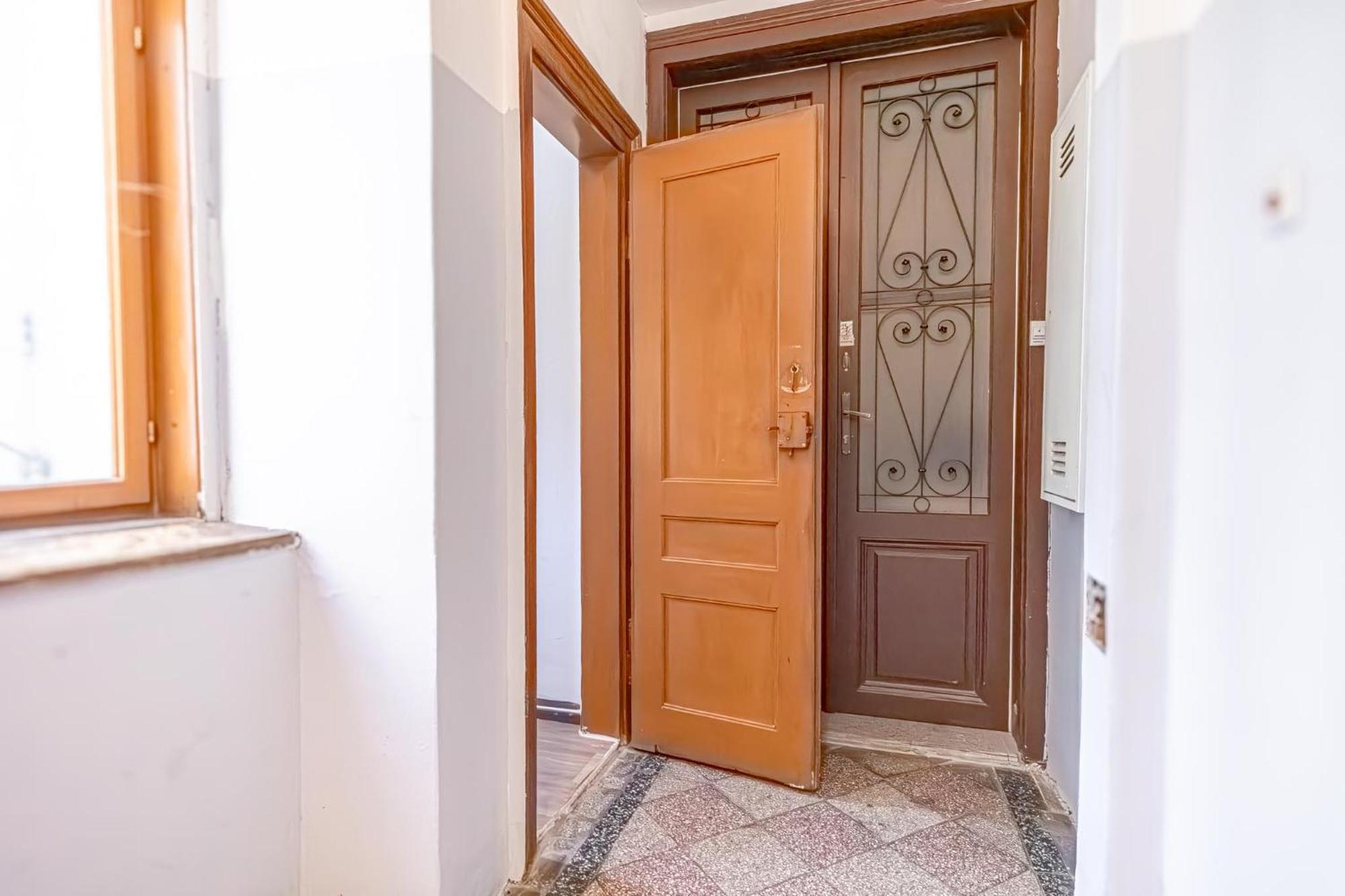 8 Min Walk To Wiener Stadthalle, Stylish 1br Apartment *